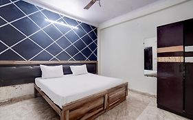 Hotel O 82304 Hotel Travel Inn